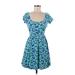 Forever 21 Casual Dress - A-Line Scoop Neck Short sleeves: Blue Floral Dresses - Women's Size Medium