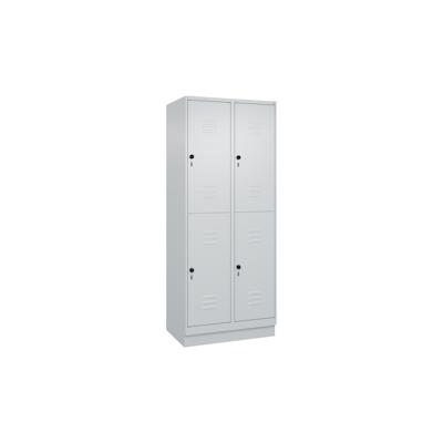 C+P Spind Classic PLUS, Sockel, 4 Abteile, HxBxT 195x80x50cm, Sicherheitsdrehriegel, Hellgrau/Hellgrau von PROREGAL Image
