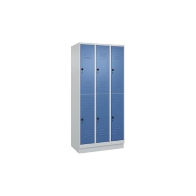 C+P Spind Classic PLUS, Sockel, 6 Abteile, HxBxT 195x90x50cm, Sicherheitsdrehriegel, Hellgrau/Fernblau von PROREGAL Image