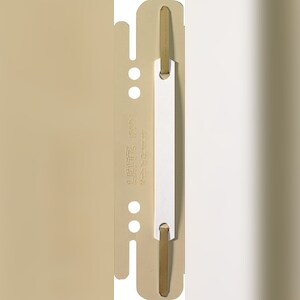 LEITZ Einsteckheftstreifen Alpha 3,8x15,8cm sand Packung mit 25 Stück Image