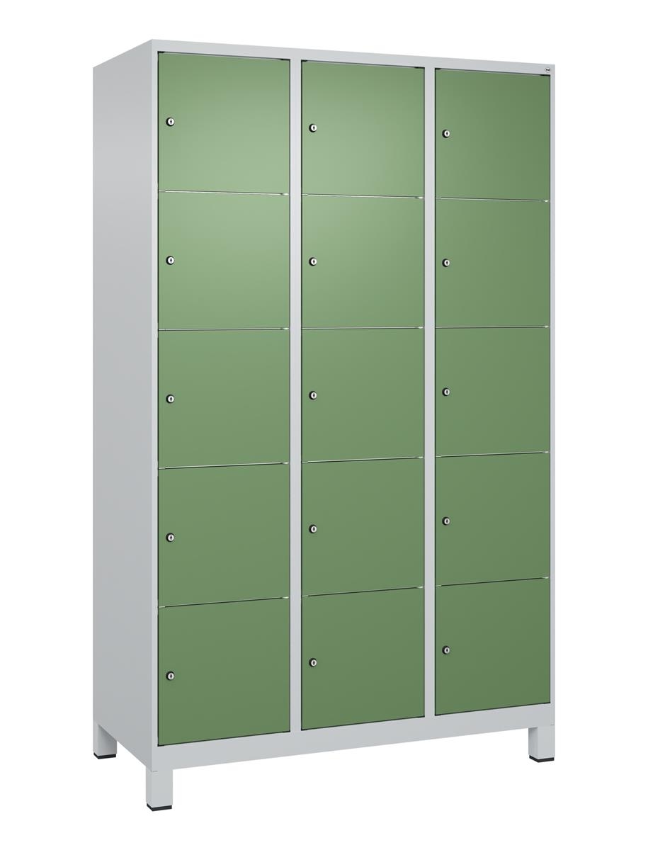 C+P Schließfachschrank Classic PLUS, Füße, 3 Abteile, 1950x1200x500mm, 7035/6011 Image