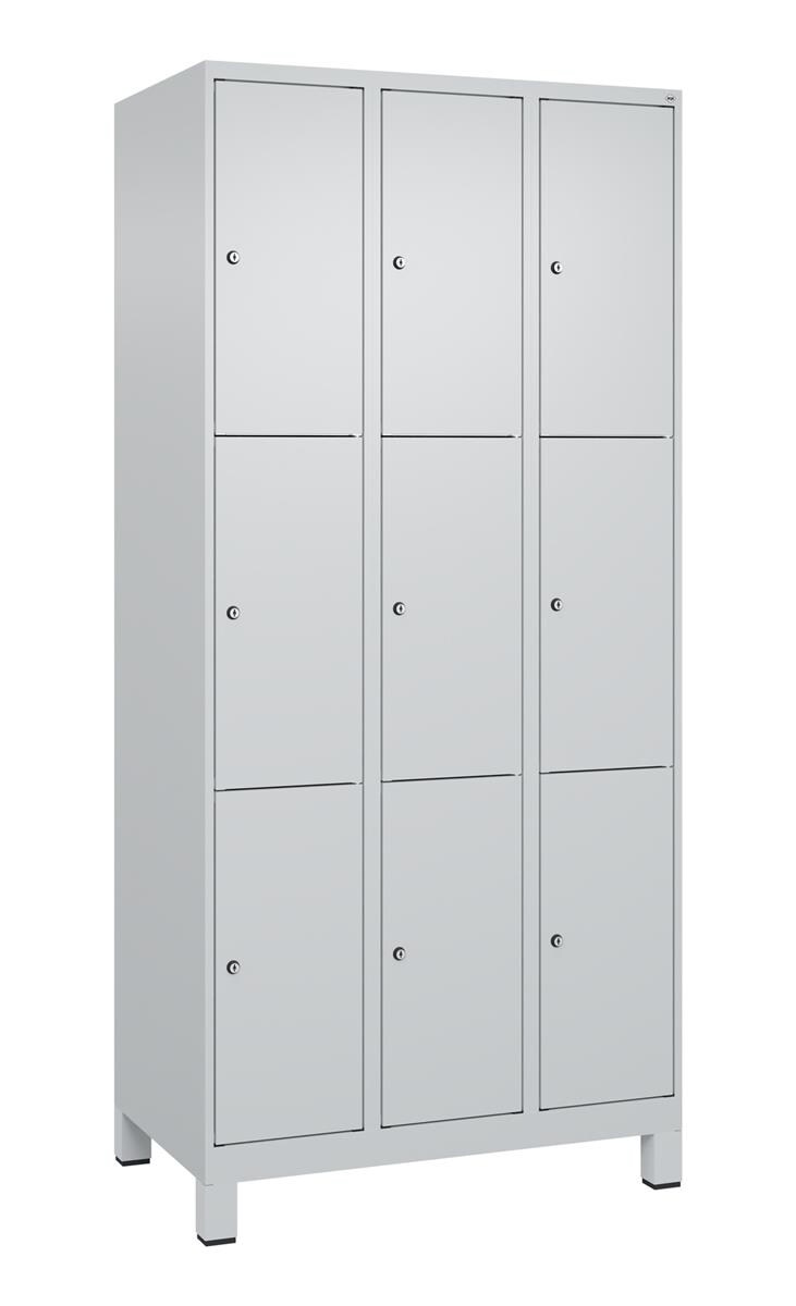 C+P Schließfachschrank Classic PLUS, Füße, 3 Abteile, 1950x900x500mm, 7035/7035 Image