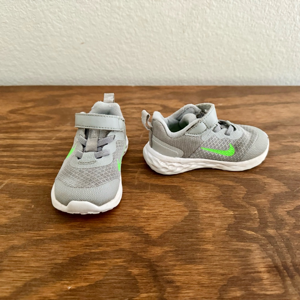 Nike Shoes | Boys Nike Toddler Revolution Running Shoes Grey/White With Green Nike Check | Color: Gray/Green | Size: 5bb