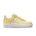 Nike Damen Sneaker AIR FORCE 07, neongelb, Gr. 38,5EU