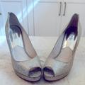 Michael Kors Shoes | Michael Kors York Silver Platform Pumps In Glitter Effect Mesh Fabric Sz 10m Euc | Color: Silver | Size: 10