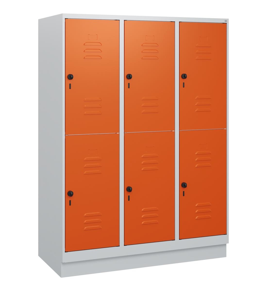 C+P Doppelstock-Spind Classic PLUS, Sockel, 3 Abteile, 1630x1200x500mm, 7035/200 Image