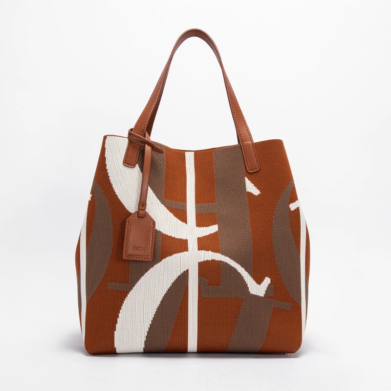 Sac à main classique à la mode pour femmes, nouveau sac extérieur de couleur unie, sac à main exquis tissé à la main de grande capacité
