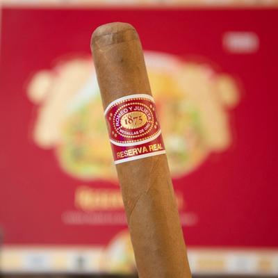 Romeo y Julieta Reserva Real