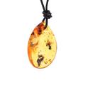 Artisana-Schmuck Baltic Amber Pendant with Leather Cord, Länge 3,9 cm, Breite bis zu 2,6 cm, Baltic Amber goat leather strap, Baltic amber