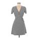 Topshop Casual Dress - Wrap V Neck Short sleeves: Gray Print Dresses - Women's Size 6