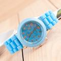 Mode femmes montre à quartz dames horloge minimaliste tendance étudiants gelée silicone montres cadeaux pour filles relogio feminino