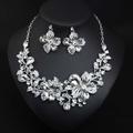 Fall Wedding Bridal Jewelry Sets Two-piece Suit Cubic Zirconia Rhinestone Alloy 1 Necklace Earrings Women's Statement European Classic Flower Shape irregular Jewelry Set For Party Wedding