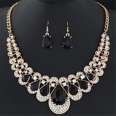 Fashion Exaggerated Water Drop Gem Diamond Pendant Necklace Earrings 2 Piece Set Wedding Bride Flash Diamond Crystal Temperament Necklace Jewelry Color Diamond Water Drop Two Piece Set