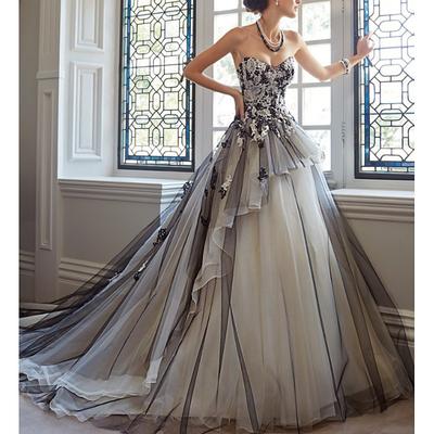 TS Engagement Gothic Wedding Dresses in Color Formal Wedding Dresses Ball Gown Sweetheart Strapless Court Train Lace Bridal Gowns With Beading Appliques dress to impress Fall Wedding 2025