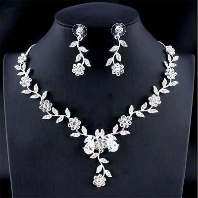 1 set Bridal Jewelry Sets For Women's White Party Wedding Rhinestone Alloy Link / Chain Drop Flower Botanical / Gift / Engagement dress to impress 2025