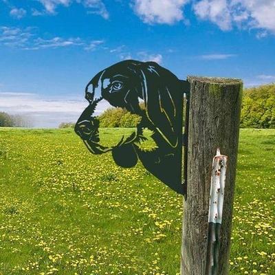 Animals Metal Garden Art Decor, Funny Peeping Cow Metal Wall Sculptures Weatherproof Wrought Iron Art Cow Sign Outdoor Garden Farmhouse Decor Cow Wall Decor