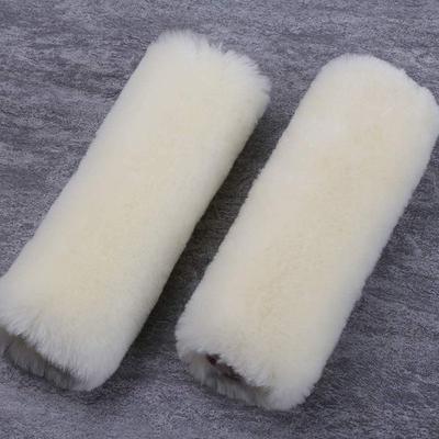 2 Pack Imitation Sheepskin Seat Belt Pads, Soft Shoulder and Neck Cushion, Imitation Wool, Car Interior Accessory