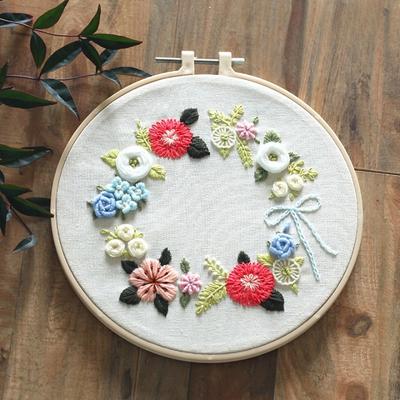 Embroidery Kits DIY Embroidery Starter Kit with Plant Flower Pattern Bamboo Embroidery Hoop Color Threads Cross Stitch Kit