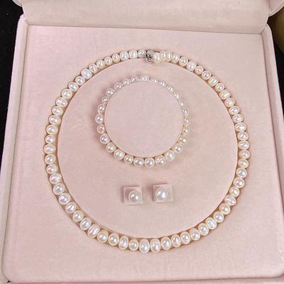 Women's Day Gifts Natural Freshwater Pearl Necklace Green Chalcedony Pendant White Pearl Bracelet Set As A Gift For Mothers And Mother-in-law On Mother's Day Mother's Day Gifts for MoM