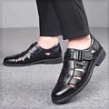 sandali da uomo in similpelle marrone con fibbia regolabile, eleganti scarpe eleganti traspiranti per l'estate e l'abbigliamento casual