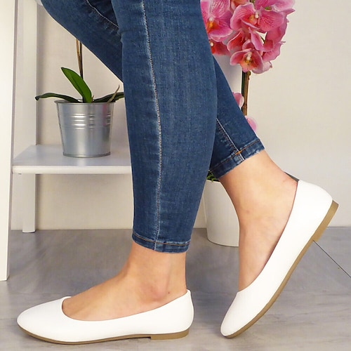 Damen Flache Schuhe Ballerina Übergrössen Weiche Schuhe Täglich Spaziergang Einfarbig Ausgehöhlt Flacher Absatz Lässig Komfort Minimalismus PU Schwarz Weiß
