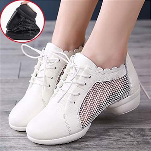 Weiße Damen-Tanzschuhe aus Mesh-Leder mit Schnürung und weicher, flexibler Sohle, atmungsaktive Jazz-Sneaker für Latein-Übungen, Gesellschaftstanz und Fitnesstraining Image