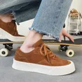 Nuove calzature da Skateboard scarpe Casual in tela alla moda scarpe da ginnastica da uomo scarpe