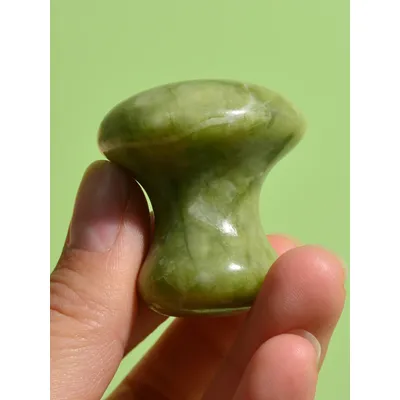 1 Pcs Natural Green Quartz Stone Massager Facial Roller Beauty Mushroom Shape Massage Eye Neck Care Slimming Health Beauty Tools