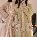 Robes monochromes à simple boutonnage pour femmes vêtements d'intérieur chauds salon de loisirs