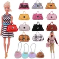 Borsa a mano in pelle/borsa in peluche per accessori per bambole Barbies 1/6bjd Blythe Doll Mini