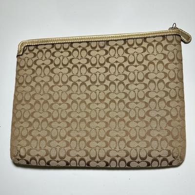 Coach Tablets & Accessories | Coach Signature Tablet/Ipad 1-8 Generation Sleeve F61035 Khaki/Metallic Skhm9 | Color: Brown/Tan | Size: Os