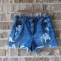 American Eagle Outfitters Shorts | Aeo Mom Short Patchwork Distressed Size 14 Comfort Stretch Waistband Denim Jean | Color: Blue/White | Size: 14