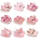 Klassische Mode Neugeborenen Rosa Baby Schuhe Non-slip Tuch Unten Schuhe Für Mädchen Elegante Casual