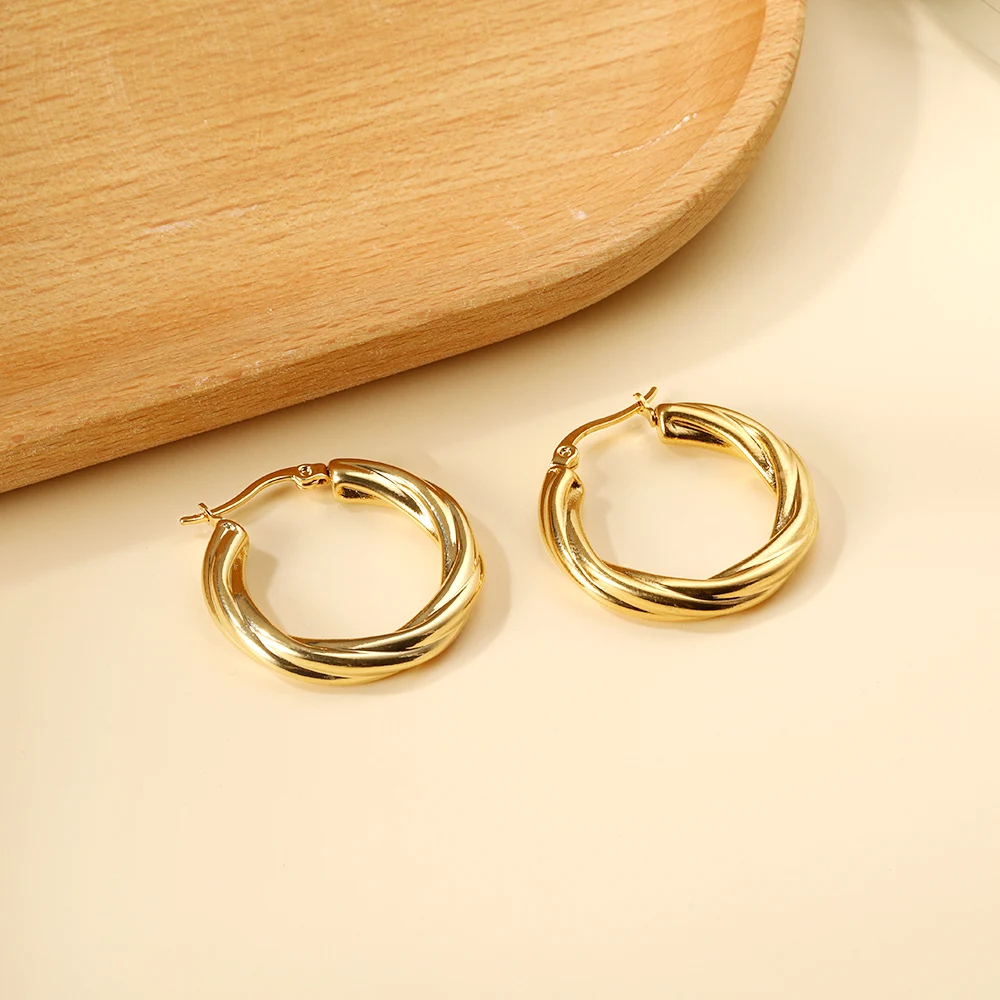 LUXUSTEEL Modische Creolen mit gedrehter Kette für Mädchen, vergoldeter Edelstahl, Vintage-Punk-Schmuck, hochwertiger, vielseitiger Schmuck Image