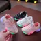 Kinderschuhe Kinder LED glänzende Schuhe Frühling neue Jungen Sportschuhe Mädchen elastischen Stoff