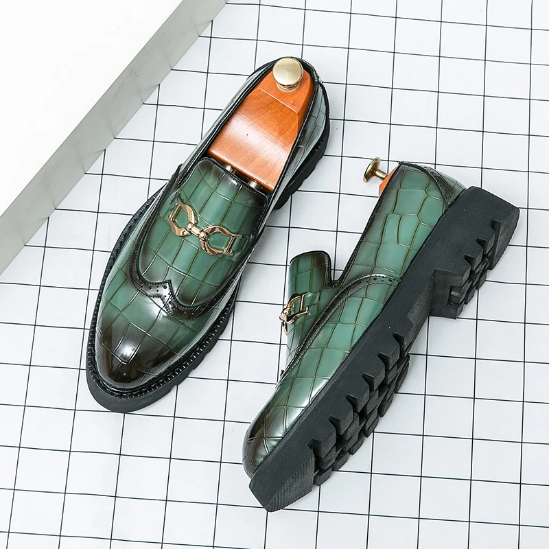 Trendige Marken-Brogue-Schuhe in Grün, Herren-Lederschuhe für Business, Hochzeitsschuhe für Bräutigame, Herren-Loafer im Britischen Stil, Elegante Herrenschuhe