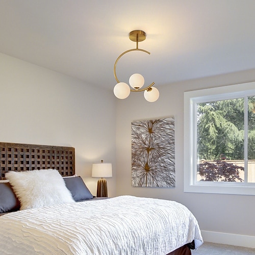 Halbeinbau-Deckenleuchte aus Gold, goldene Deckenleuchte aus der Mitte des Jahrhunderts, Deckenhalterung mit 3 Schirmen aus Milchglas, Kugel-Deckenleuchte für Flur, Küche, Schlafzimmer, 110–240 V Image