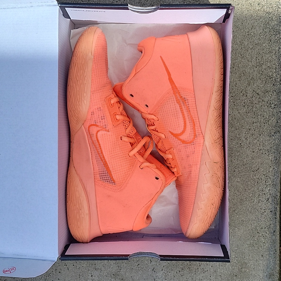 Nike Shoes | **Barely Worn** Orange Nike Kyrie Flytrap 4 Basketball Shoes Men's Size 10.5 | Color: Orange | Size: 10.5