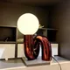 Lampe de Table LED en Résine Rouge et Bleue Boule de Verre Modèle de Styliste Haut de Gamme