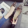Leopard Schuhe Frauen Wohnungen Frau Casual Schuhe Pointe zehe Frühling Sommer Flache Mode Damen Schuhe Slip-auf Große Größe TB033