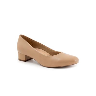 Women's Dream Pump by Trotters in Nude (Size 5 1/2 M)