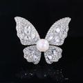 Women's Brooches Retro Butterfly Elegant Animals Stylish Luxury Sweet Brooch Jewelry Silver Gold For Party Daily Prom Date Beach