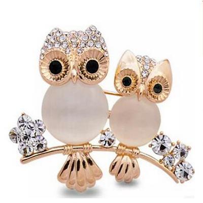 Women's AAA Cubic Zirconia Brooches Classic Animal Animals Stylish Brooch Jewelry Gold For Daily Date