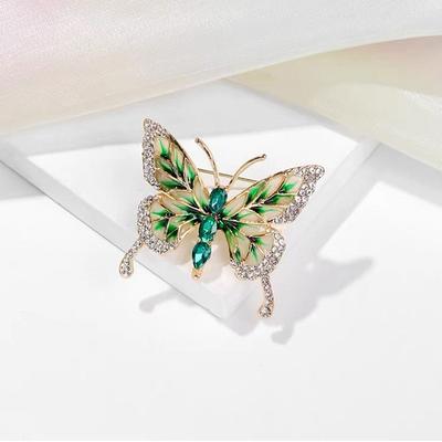 Women's Brooches Retro Butterfly Elegant Statement Animals Stylish Sweet Brooch Jewelry Green For Party Daily Holiday Date Beach