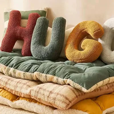 Ins Nordic Englisch Buchstaben Kissen Gefüllte Sofa Kissen Bett Kissen Requisiten Kinder Spielzeug Image