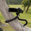 1 pz universale flessibile Mini treppiede portatile Octopus supporto staffa di montaggio supporto monopiede per telefoni cellulari fotocamere videocamera