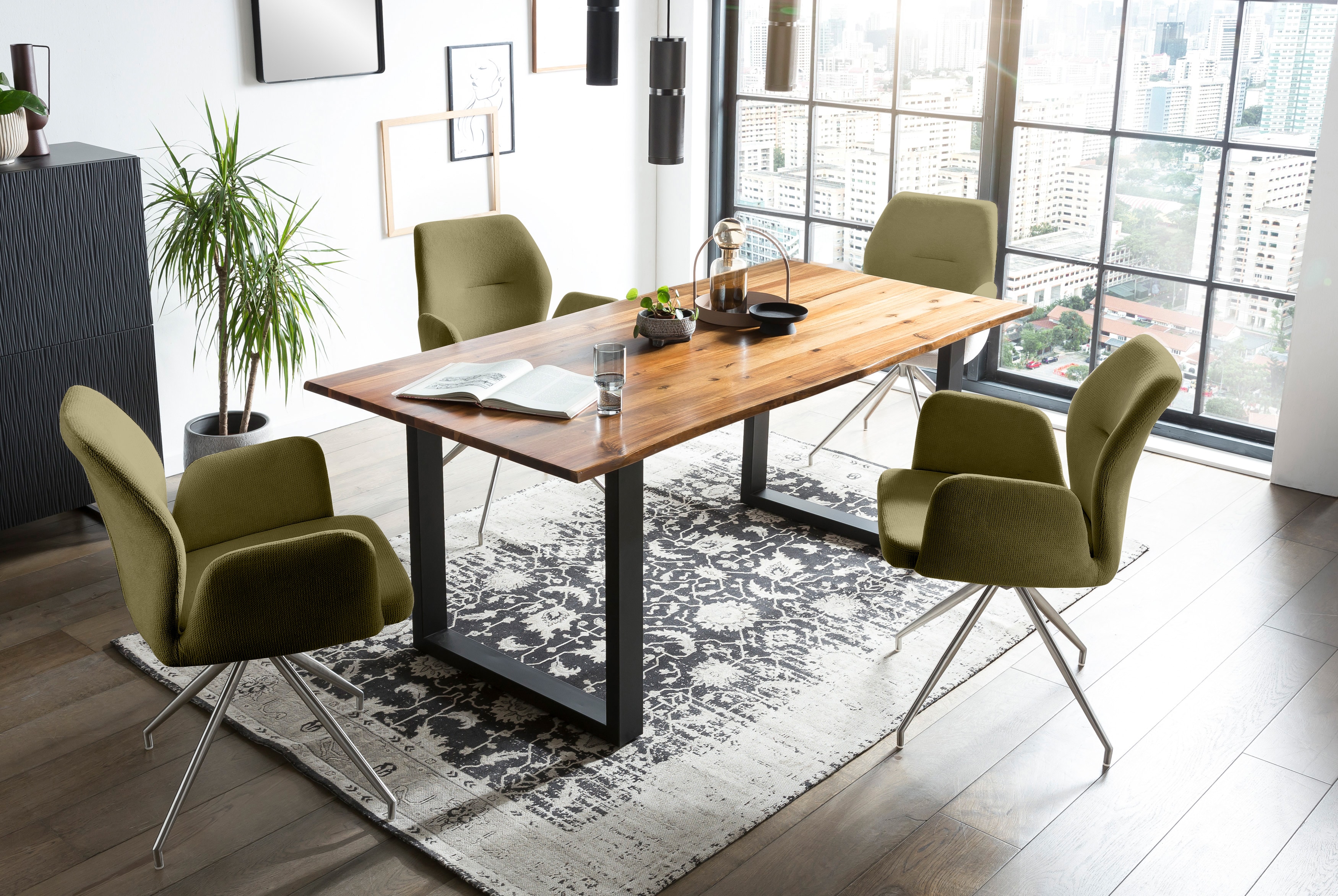 Essgruppe SALESFEVER "Stilvolle Tischgruppe", grün (cognac, schwarz, grün, silber, grün, silber), Strukturstoff, 180,90 + Drehfunktion, Edelstahl, Massivholz, Metall, Polyester, Sitzmöbel-Sets, 5-teiliges Set: Tischplatte mit Baumkante, rostfreies...