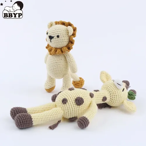 Häkeln Baby niedlichen Stofftier handgemachte Giraffe Löwe beruhigendes Spielzeug Neugeborenen