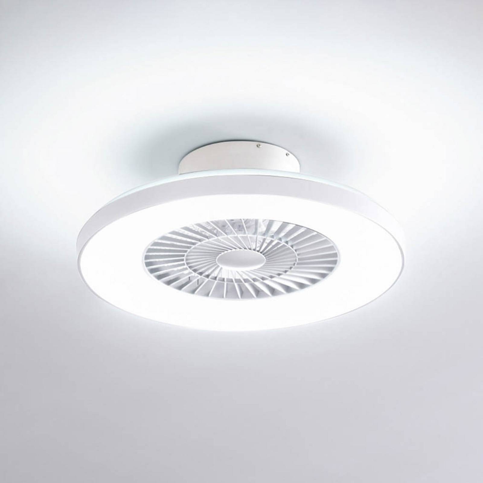 Lindby Smart LED-Deckenventilator Paavo, weiß, leise, Tuya Paavo Lindby, dimmbar, weiß / opal, für Wohn- / Esszimmer, Kunststoff, Modern