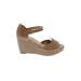 Trotters Wedges: Tan Shoes - Women's Size 7